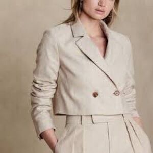 NWT Banana Republic Linen-Blend Cropped Blazer